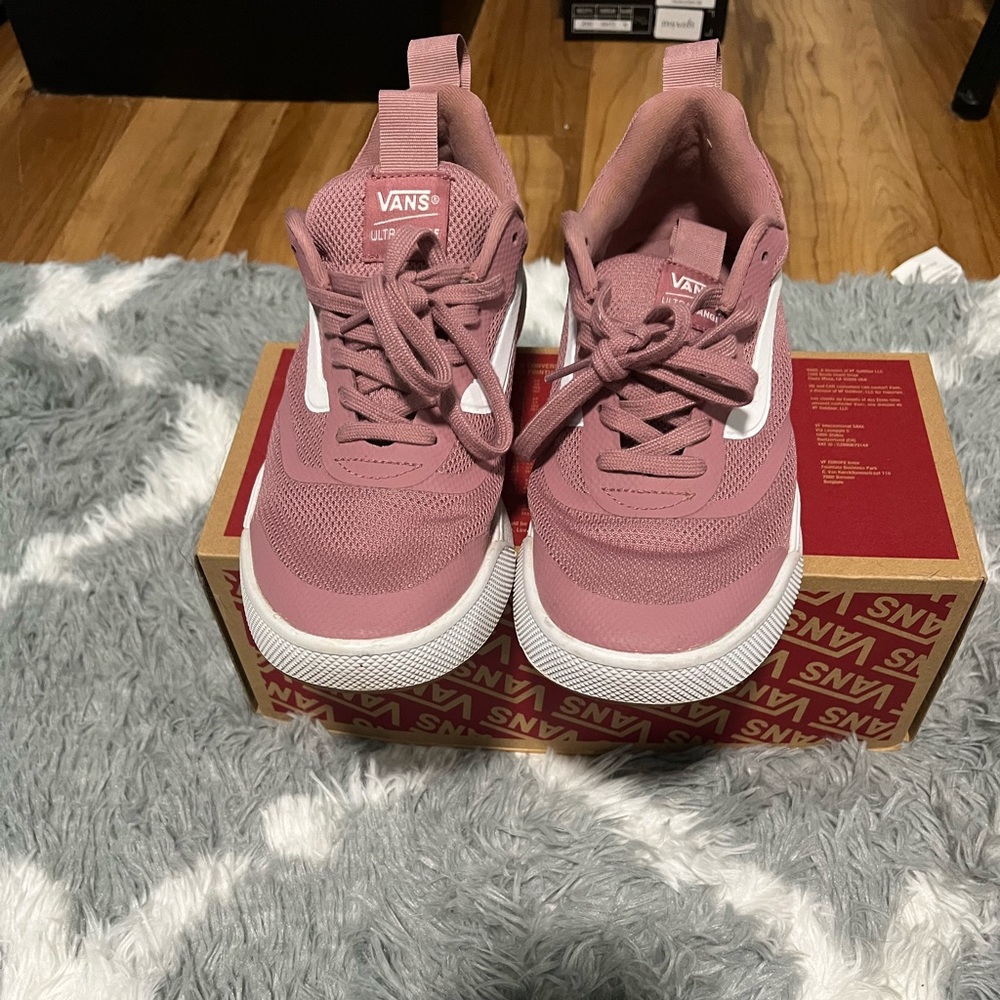 Vans Ultra-range